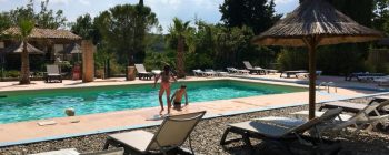 swimming pool swimming pool