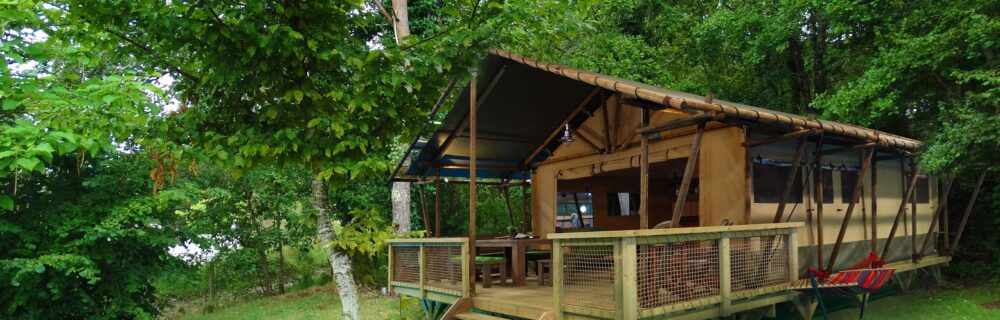 glampinglodges.com_woodlodge_002